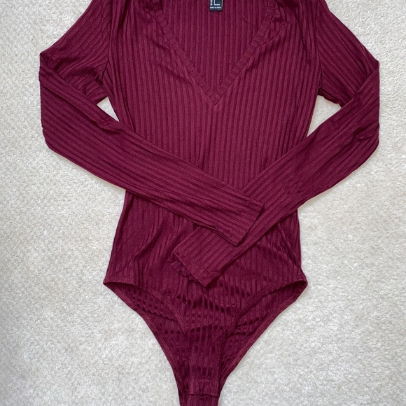 BURGUNDY BODYSUIT - Picture 3 of 3